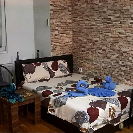 Wonderful Studio Apartment In Skopje Center 外观 照片